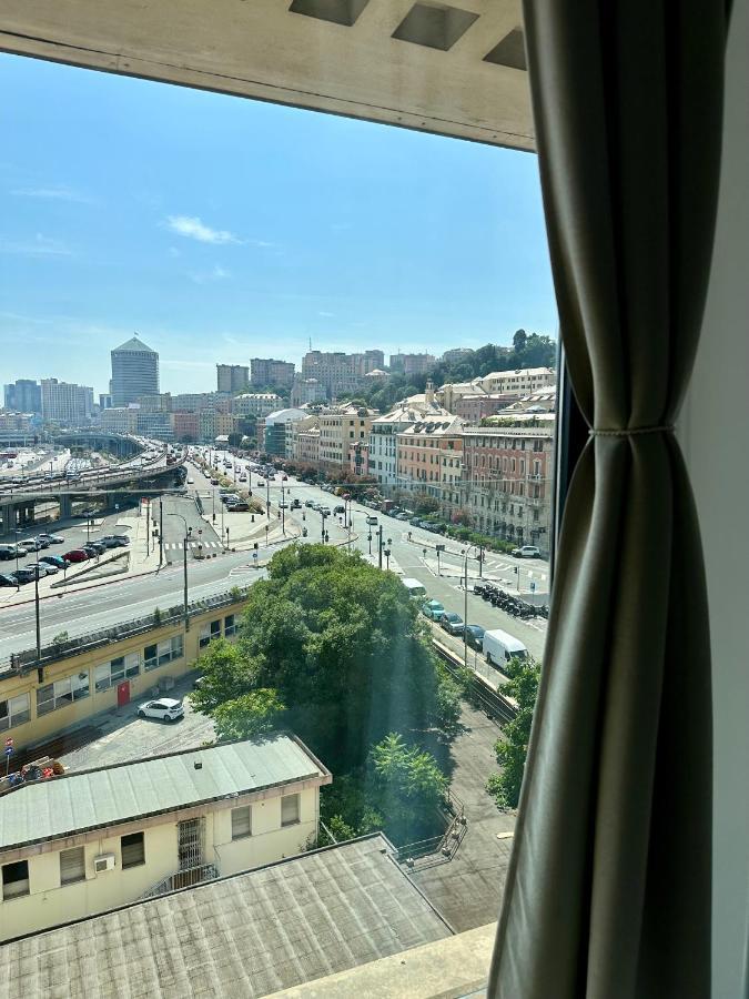 Due Passi Dal Porto * Genoa