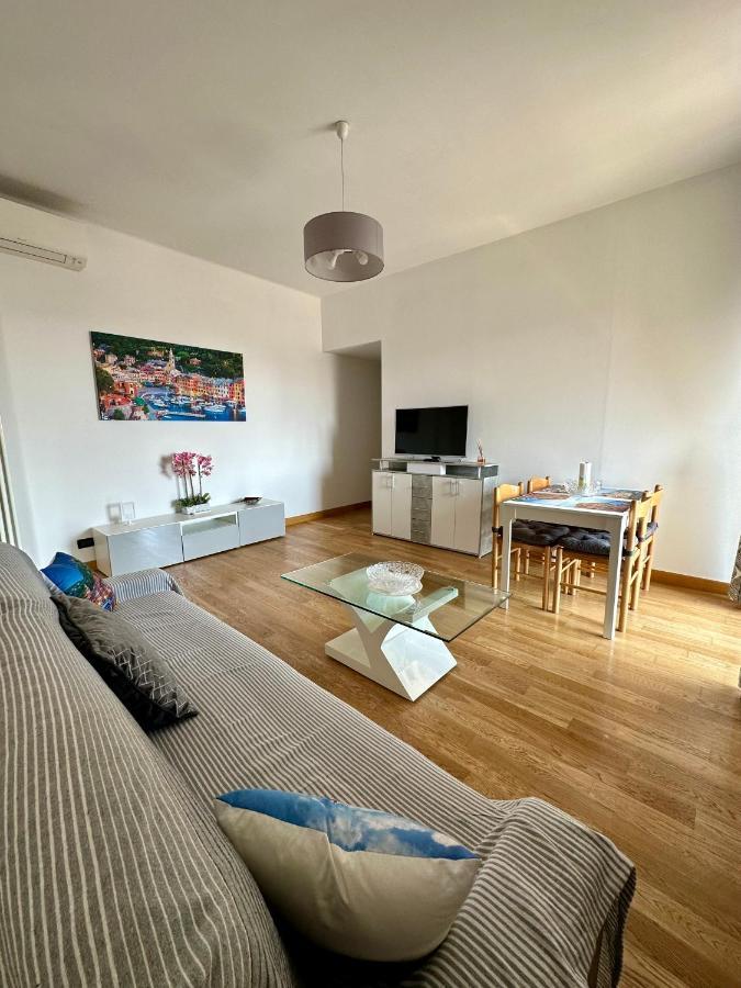 Due Passi Dal Porto